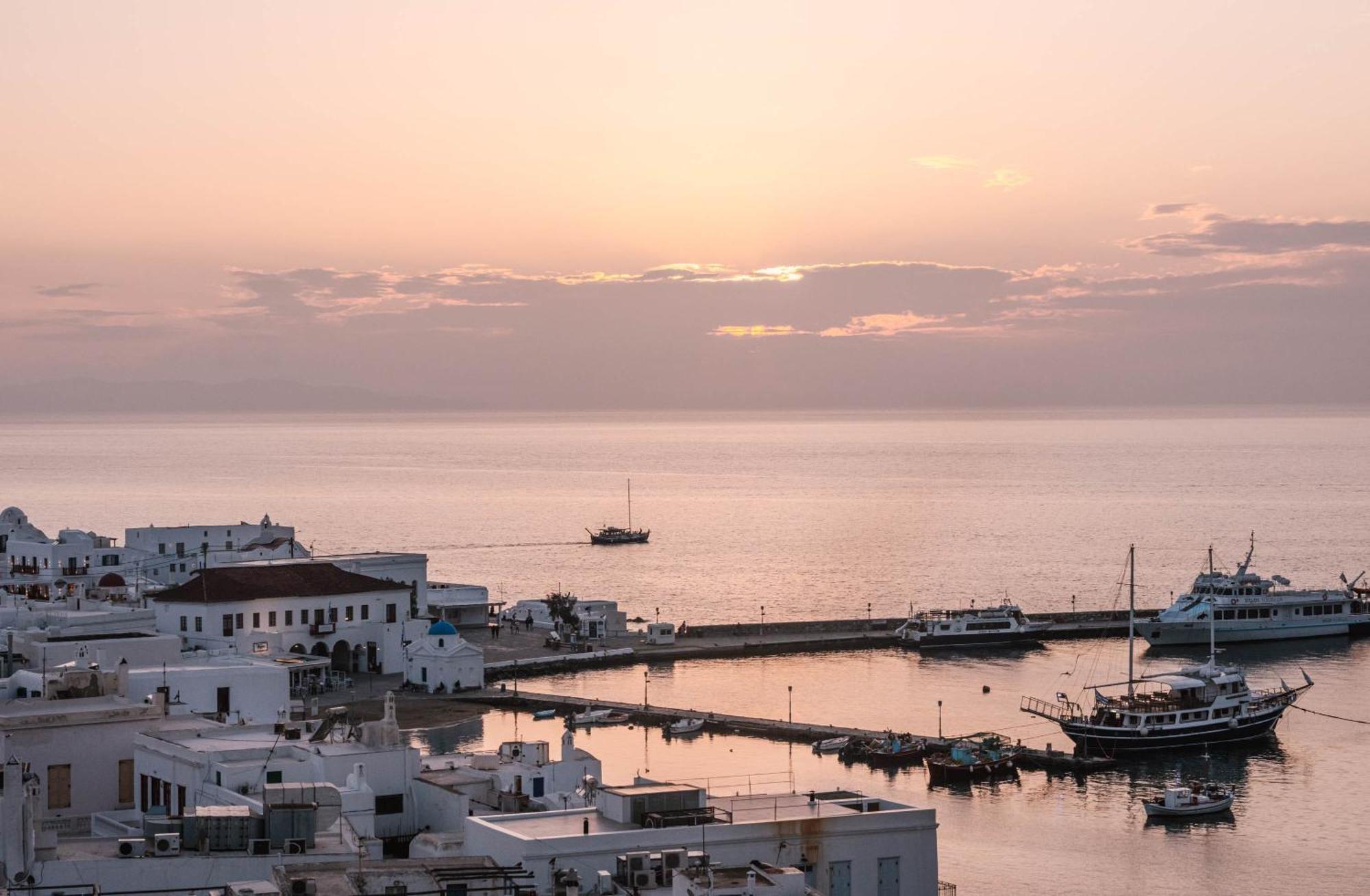 Aparthotel Legends In Town, By Mykonos High