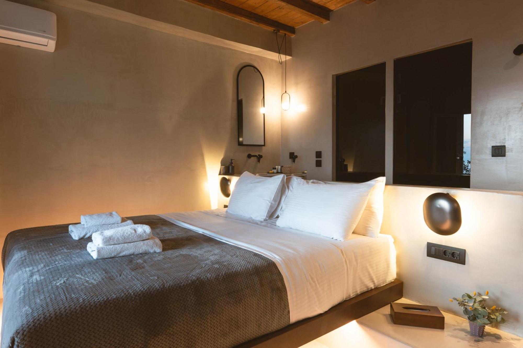 Legends In Town, By Mykonos High Aparthotel